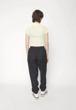Jordan Pant Core - Tracksuit Bottoms - Black -Jiaxin Sport Shop 00b40f961e1d40b398123ec47080c82a