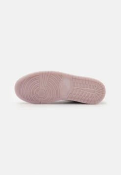 Air Jordan 1 Low Se - Trainers - Black/Iced Lilac/White -Jiaxin Sport Shop 023656ca1c82429c94fa8a77f5359268