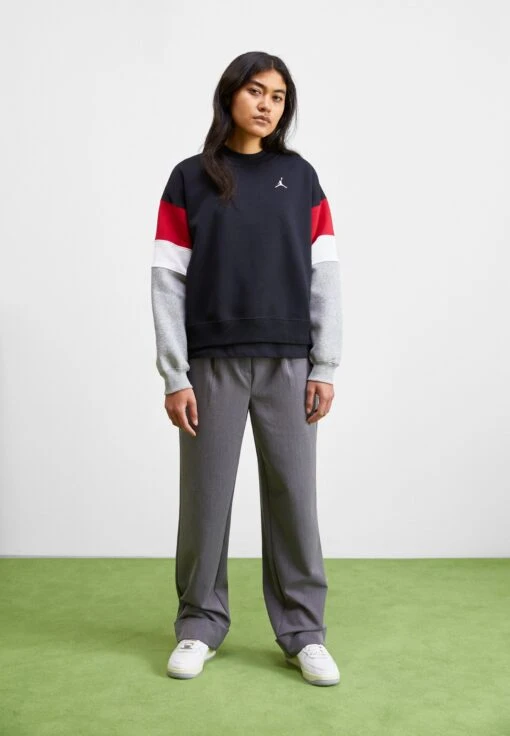 Jordan Crew - Sweatshirt - Black/Grey Heather/White -Jiaxin Sport Shop 031a900c671f4a6d8a343fc8c73923e9 scaled