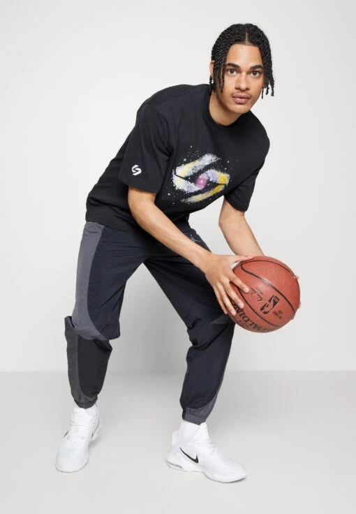 Jordan Jam Warm Up Pant - Tracksuit Bottoms - Black/Dark Shadow -Jiaxin Sport Shop 0355f9858568421da7635b8fe2d54670 scaled