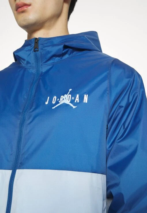 Jordan Jacket - Windbreaker - True Blue/Ice Blue -Jiaxin Sport Shop 04f7b60d9fe2417a8b31b0edbbb2d674 scaled