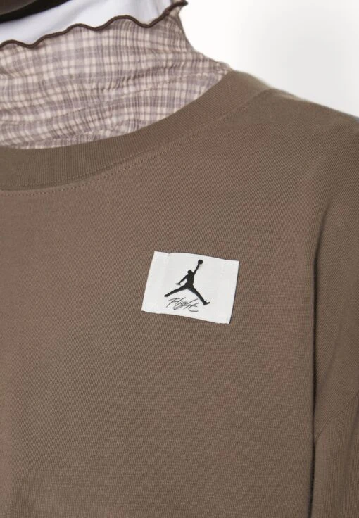 Jordan Crop Tee - Long Sleeved Top - Palomino -Jiaxin Sport Shop 07189624d35f405f94a1a443a8139454 scaled