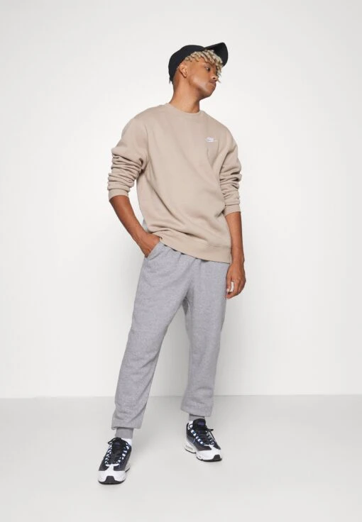 Jordan Pant - Tracksuit Bottoms - Carbon Heather/Black/White -Jiaxin Sport Shop 0ae1624c93104cd6b793768233766815 scaled