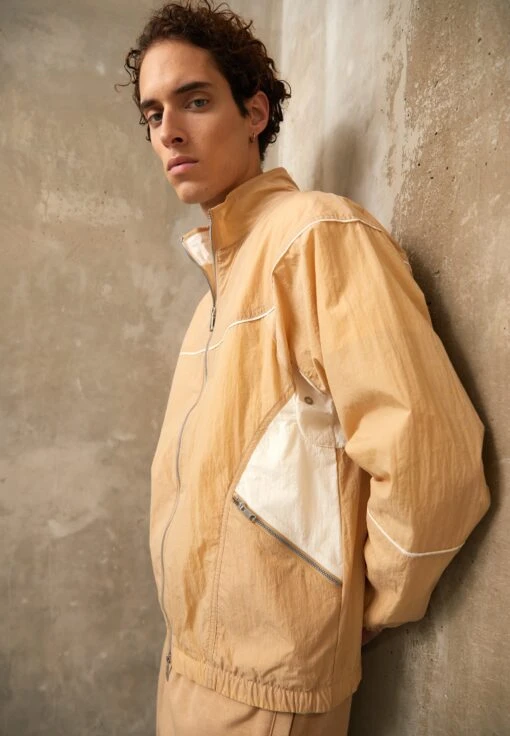 Jordan Warmup - Summer Jacket - Desert/Pale Ivory/Sail -Jiaxin Sport Shop 0b70b6ff865a49769542e3103a4b9b59 scaled
