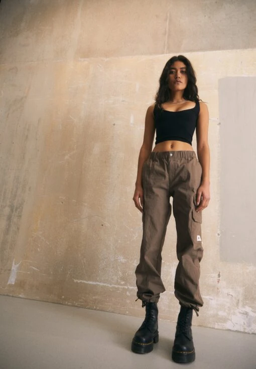 Jordan Chi - Cargo Trousers - Palomino -Jiaxin Sport Shop 0bc4e5d89f9d41779375d4ea7c0962d7 scaled