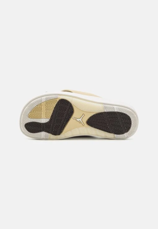 Jordan Sophia Slide - Mules - Shadow Brown/Team Gold/Sail -Jiaxin Sport Shop 0cb7cccdd6474a8ea7bac2d08d8edceb scaled