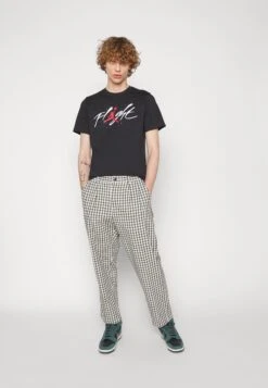 Jordan Brand Crew - Print T-Shirt - Black/White/Gym Red -Jiaxin Sport Shop 0d0b177ef2f048718cc44b331b1b6e7a