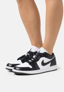 Air Jordan 1 - Trainers