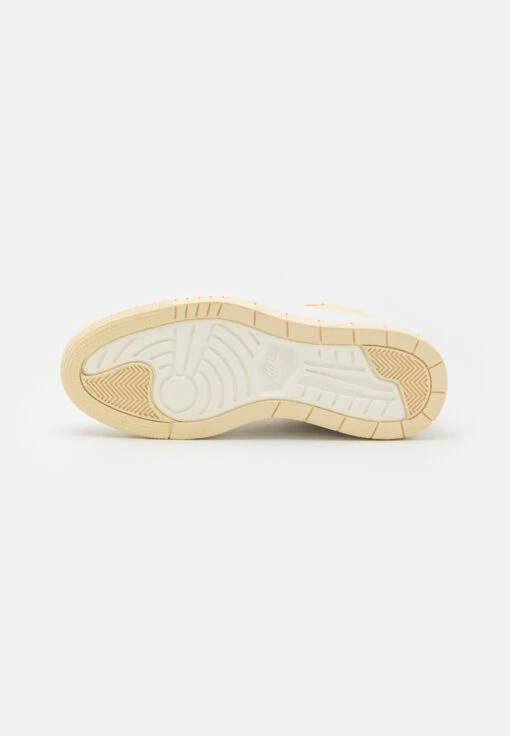 Air Jordan 1 Elevate Mid - High-Top Trainers - Celestial Gold/White/Sail -Jiaxin Sport Shop 128db7c9fa2d40038fe1bd00cd47903f scaled