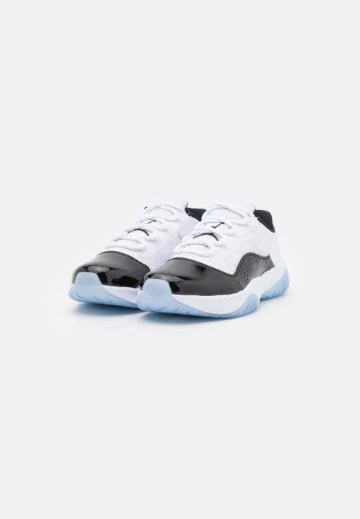 Jordan Air 11 Cmft Low V2 T2 - Trainers - White/Black -Jiaxin Sport Shop 13739113303146468101b82d95caa541 scaled