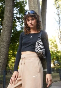 Jordan Core - Long Sleeved Top - Black/White