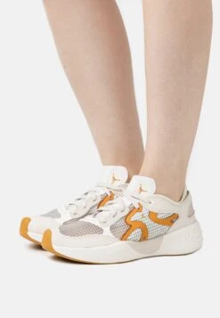Jordan Delta 3 - Trainers - Beige/White