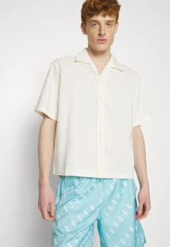 Jordan Ess - Shirt - Pale Ivory/Black) -Jiaxin Sport Shop 1cd210aa1e444aa1a3dacc7b27597e90