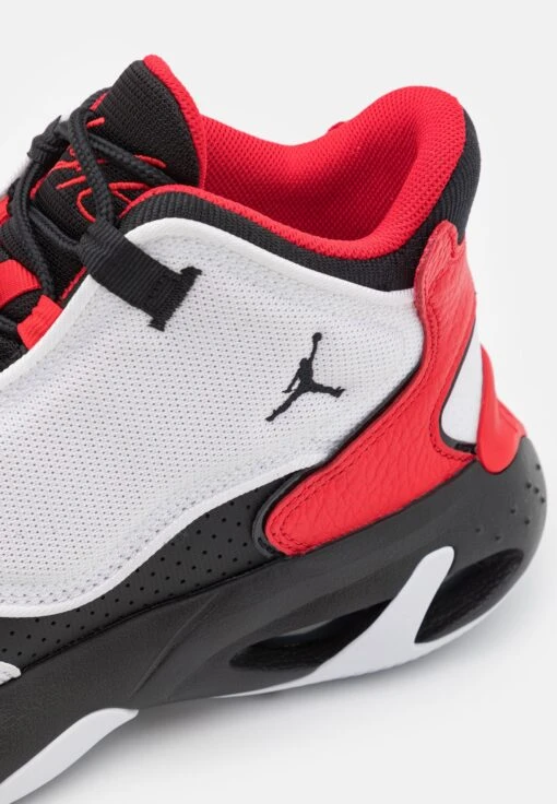 Jordan Max Aura 4 - High-Top Trainers - White/Black/University Red -Jiaxin Sport Shop 1da2b23cc7fc4082a553bbdf1e958a23 scaled
