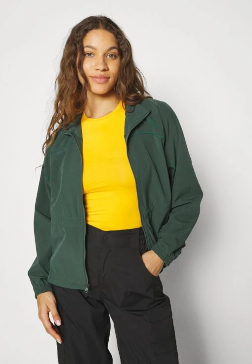 Jordan Jacket - Windbreaker - Midnight Green/Sky Teal/Black -Jiaxin Sport Shop 22e11388cc1b4203958ea3b05631e27e scaled