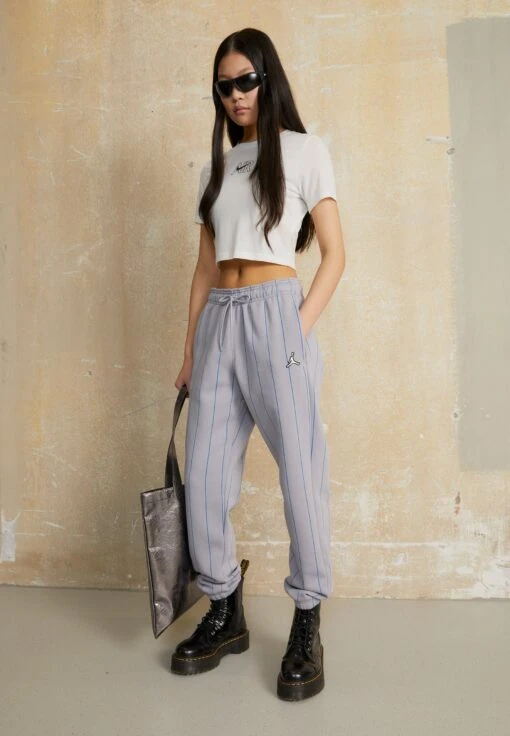 Jordan Pant Stripe - Tracksuit Bottoms - Light Steel Grey -Jiaxin Sport Shop 25840053f3664b97ae5cb8df5d4b5e9f scaled