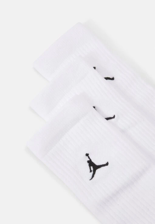 Jordan Everyday Max Crew 3 Pack - Sports Socks - White/Black -Jiaxin Sport Shop 27a61cc7cd604422873b07ba6ea58000 scaled