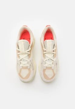 Jordan Air 200E - Trainers - Coconut Milk/Sesame/Infrared -Jiaxin Sport Shop 2915c95c6df04070ab389b61c1b567b8