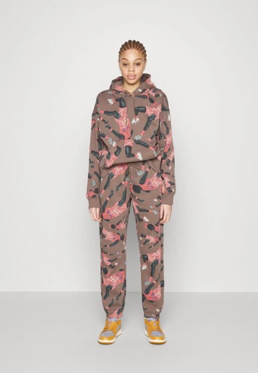 Jordan Hoodie - Palomino -Jiaxin Sport Shop 2965e5ae46724b78b30a9c55326f1171 scaled