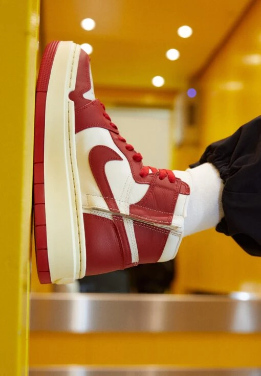 Air Jordan 1 Elevate Mid - High-Top Trainers - Summit White/Red/Coconut Milk -Jiaxin Sport Shop 2dcae4421a9e424aab3d6c2dc3608ef1 scaled