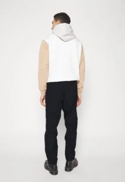 Jordan Warmup Pant - Tracksuit Bottoms - Black/Sail -Jiaxin Sport Shop 2e73335f7a864e9abf0c20a39354ec99