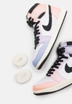 Air Jordan 1 Retro Unisex - High-Top Trainers - Vivid Orange/Black/Iced Lilac/True Blue/Sail -Jiaxin Sport Shop 31d87f518c9c4c7a995ed88669cec33e
