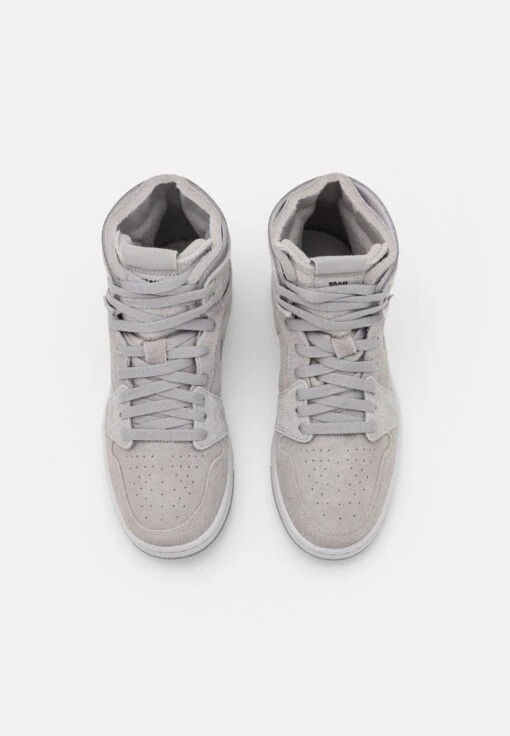 W Air Jordan 1 Zoom Air Cmft - High-Top Trainers - Medium Grey/Black/Reflective Silver/Neutral Grey -Jiaxin Sport Shop 3576e04fb64a4a3f9675ed5674e68e3b scaled