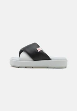 Jordan Sophia Slide - Mules - Off White/Infrared/Black