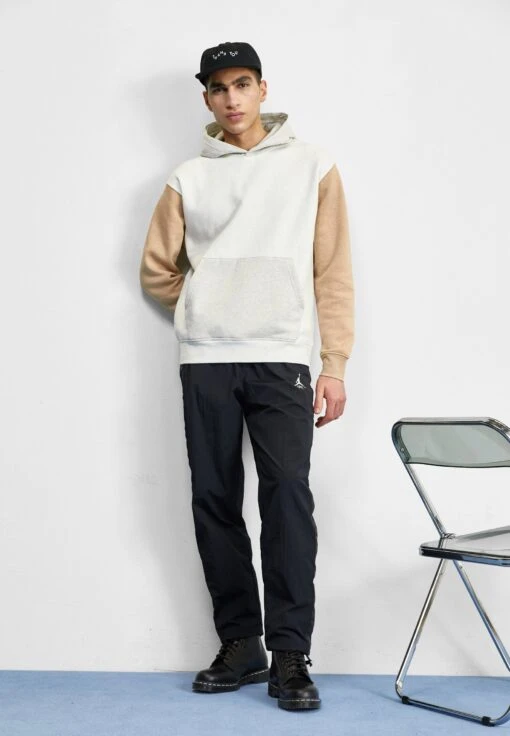 Jordan M J Ess Flc Po - Sweatshirt -Jiaxin Sport Shop 3956770aca194df180330915b5949aff scaled