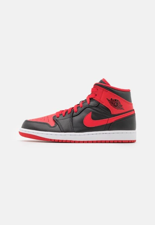 Air Jordan 1 - High-Top Trainers - Black/Fire Red/White -Jiaxin Sport Shop 3bd53e5047e04d5e8af76cff8cf055bb scaled