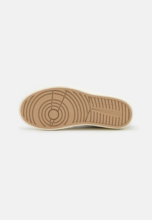 Wmns Jordan Series Es - Trainers - Desert/Coconut Milk -Jiaxin Sport Shop 3bddff17db3240dc8dcc666560fb0af6 scaled
