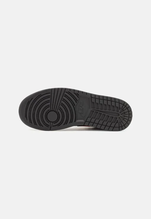 Air Jordan 1 - Trainers - Black/Fire Red/White -Jiaxin Sport Shop 3d34827bf29a4ca99ea64f1d9165c578 scaled