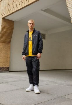 Jordan Summer Jacket - Black
