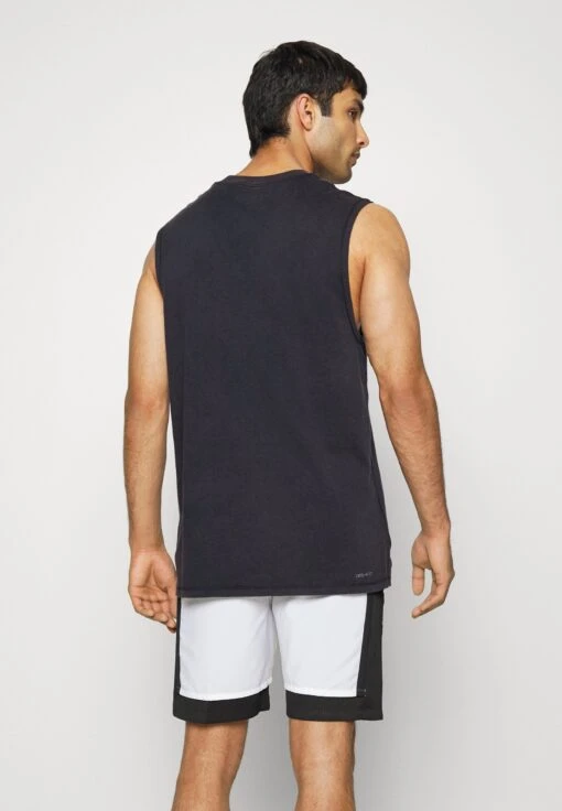 Jordan Top - Black/White -Jiaxin Sport Shop 445f3b128c1c4dfa92a8759c0e1fedb1 scaled