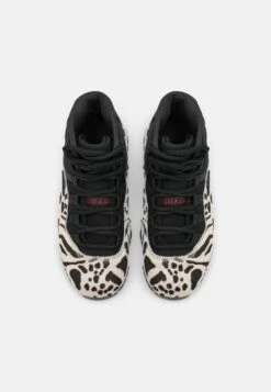 Wmns Air Jordan 11 Retro - High-Top Trainers - Black/Red/Sail/White -Jiaxin Sport Shop 44a19f532900444c86d4812b3dab15a7