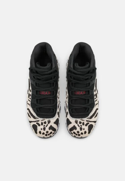 Wmns Air Jordan 11 Retro - High-Top Trainers - Black/Red/Sail/White -Jiaxin Sport Shop 44a19f532900444c86d4812b3dab15a7 scaled