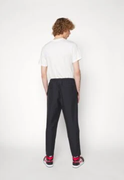 Jordan Crop Pant - Tracksuit Bottoms - Black/White -Jiaxin Sport Shop 456d3576b8454707b3dff5beda57493d
