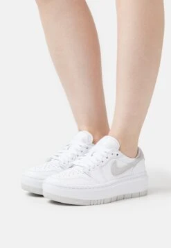Air Jordan 1 Elevate - Trainers - White/Neutral Grey