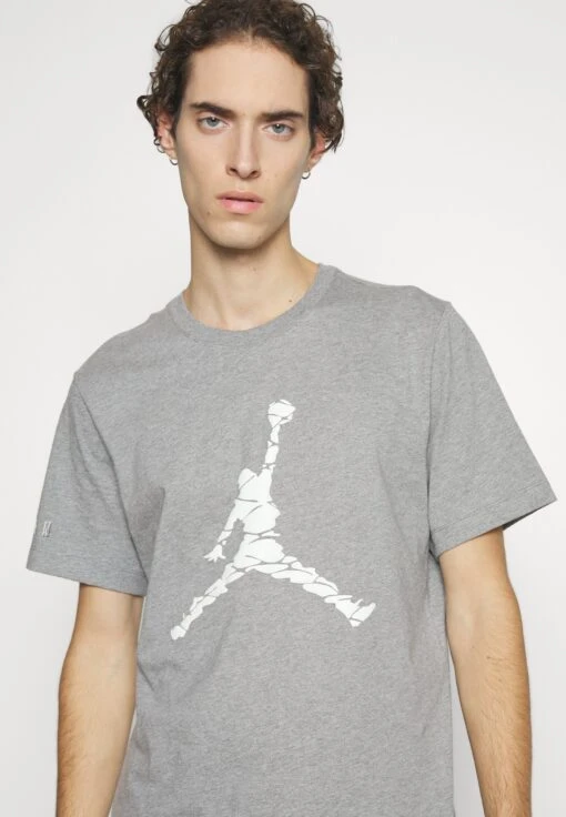 Jordan Crew - Print T-Shirt - Carbon Heather -Jiaxin Sport Shop 4630989f8b654ed5bfa653b4b1ec198b scaled