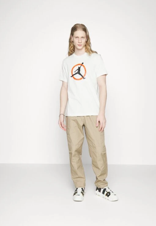 Jordan Crew - Print T-Shirt - Phantom -Jiaxin Sport Shop 4a54f7f8c3aa46f09d788397ae29f547 scaled