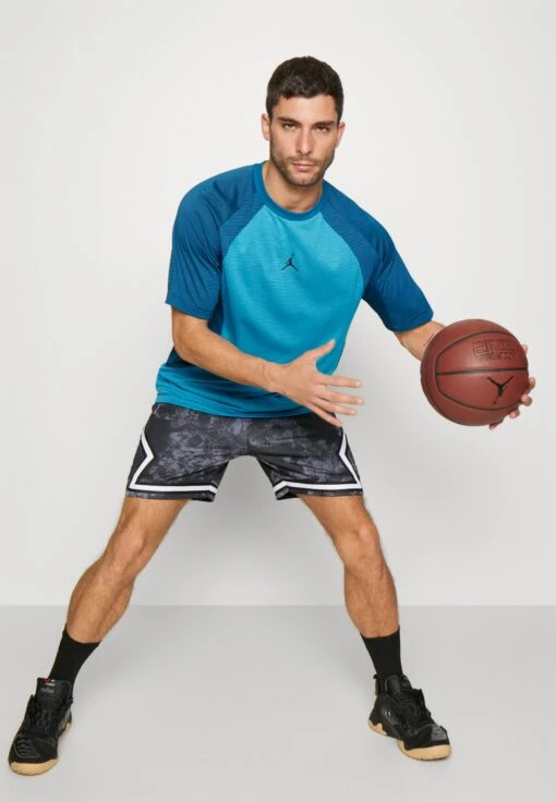 Jordan Basic T-Shirt - Blue Lightning/Midnight Navy -Jiaxin Sport Shop 4c13206e60114de7a81dcdfb403c0e78 scaled