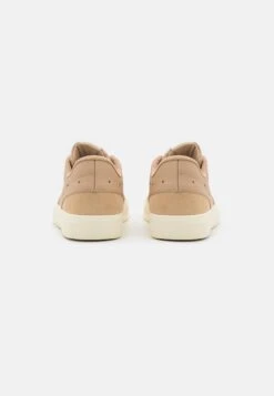 Wmns Jordan Series Es - Trainers - Desert/Coconut Milk -Jiaxin Sport Shop 4e0dc24141e64d9fa29640fe282986c6