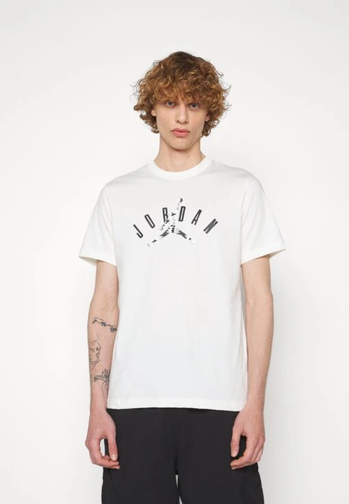 Jordan Crew - Print T-Shirt - Sail/Black -Jiaxin Sport Shop 511c17a8e3bc40e784bb3a4f8a43ab1d scaled