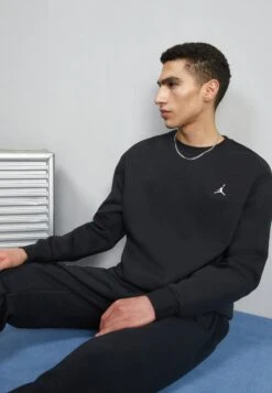 Jordan Crew - Sweatshirt - Black