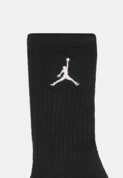 Jordan Girls Legend Crew 6 Pack - Sports Socks - Pink Foam -Jiaxin Sport Shop 5a1060f9dbd64657b58f77ae9457b784