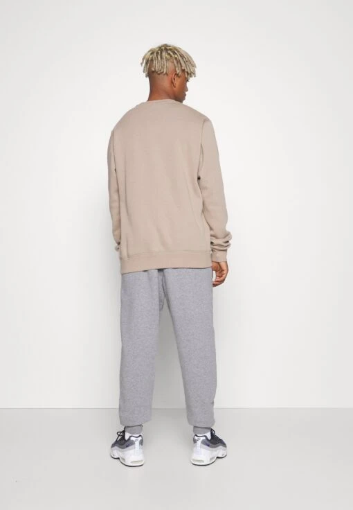 Jordan Pant - Tracksuit Bottoms - Carbon Heather/Black/White -Jiaxin Sport Shop 5eaa4f518f524d76931ae6b8662d177c scaled