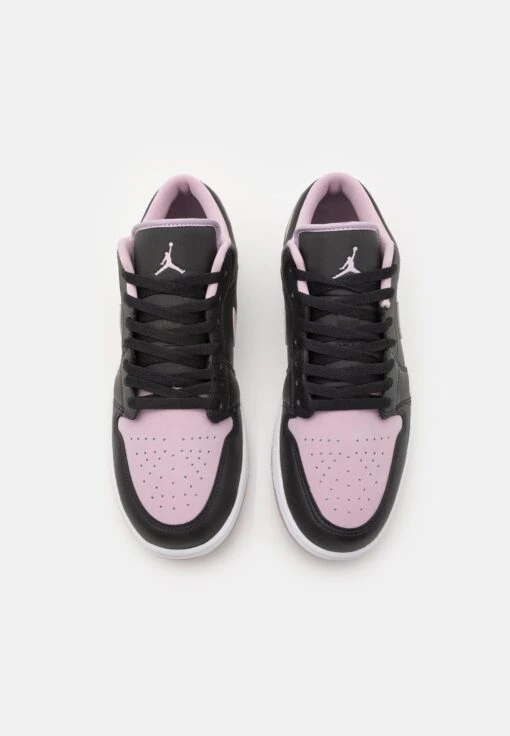Air Jordan 1 Low Se - Trainers - Black/Iced Lilac/White -Jiaxin Sport Shop 61706b094b6e4303bfb4f1144dcdd66b scaled