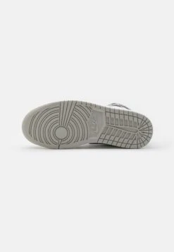 Air Jordan 1 Retro Unisex - High-Top Trainers - Tech Grey/Muslin/Black/White -Jiaxin Sport Shop 67467ba1c654419e83e5a4ba5a8c731a