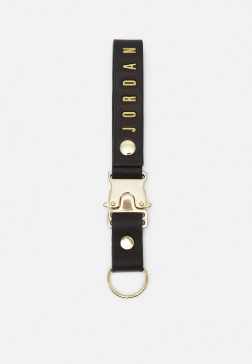 Jordan Luxe Lanyard - Keyring - Black/Metallic/Goldcolred -Jiaxin Sport Shop 6d72c59f94864cebbd59902a5a332138 scaled