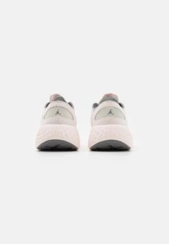 Jordan Delta 3 Low - Trainers - White/Chile Red/Black -Jiaxin Sport Shop 6f1de3240be84caa9238b0b9a91ff72b